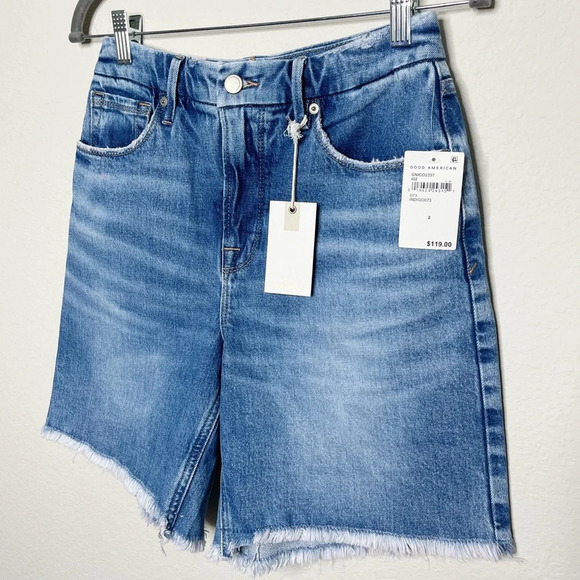 Good American Good Icon Short in Indigo073 - Picture 8 of 16